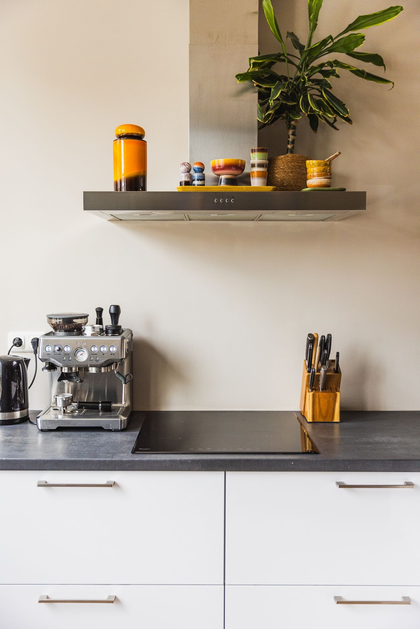 Photo 10 of Tienhovenselaan 11