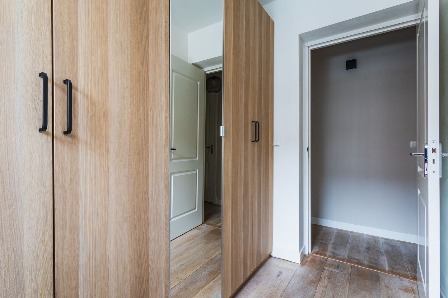 Photo 40 of Tienhovenselaan 11