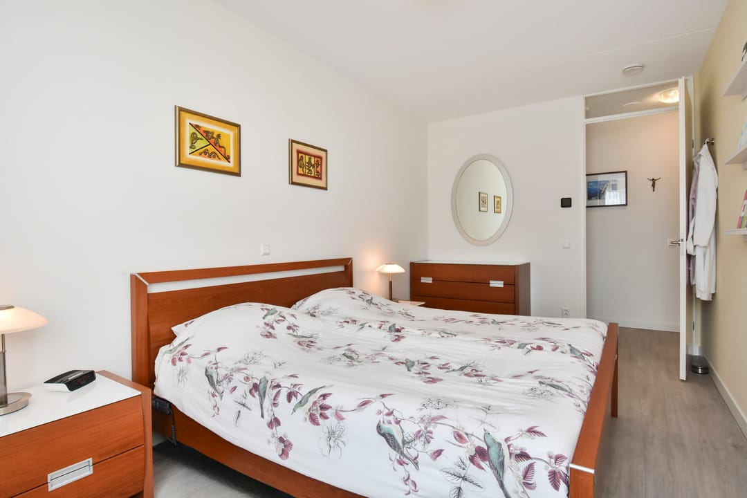 Modern Energy-Efficient Apartment with Parking in Rijswijk Buiten — 37