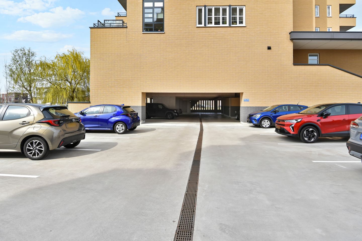 Modern Energy-Efficient Apartment with Parking in Rijswijk Buiten — 44