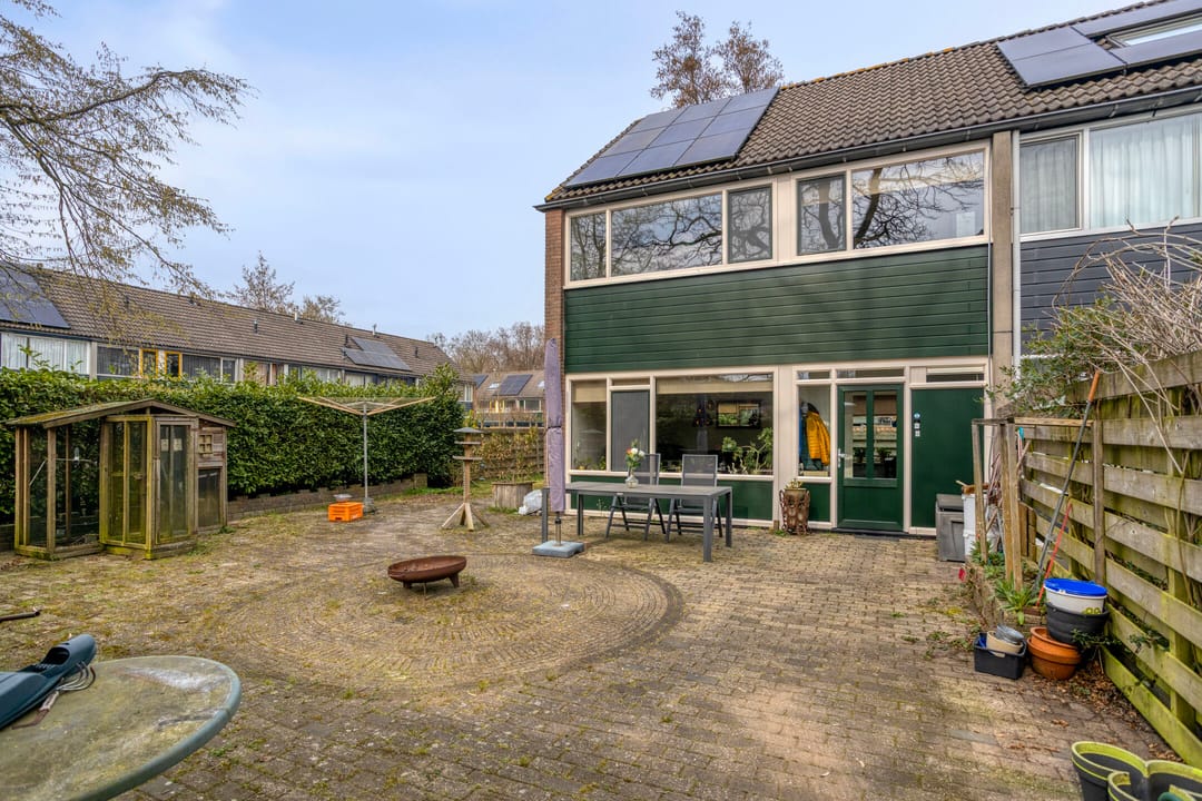Spacious corner house with free view in Matenhorst — 13