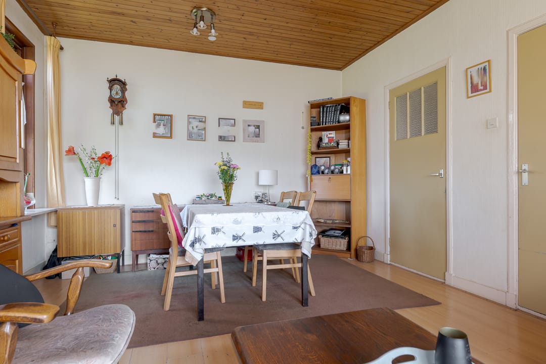 Photo 11 of Burg v Wijngaardenstraat 19