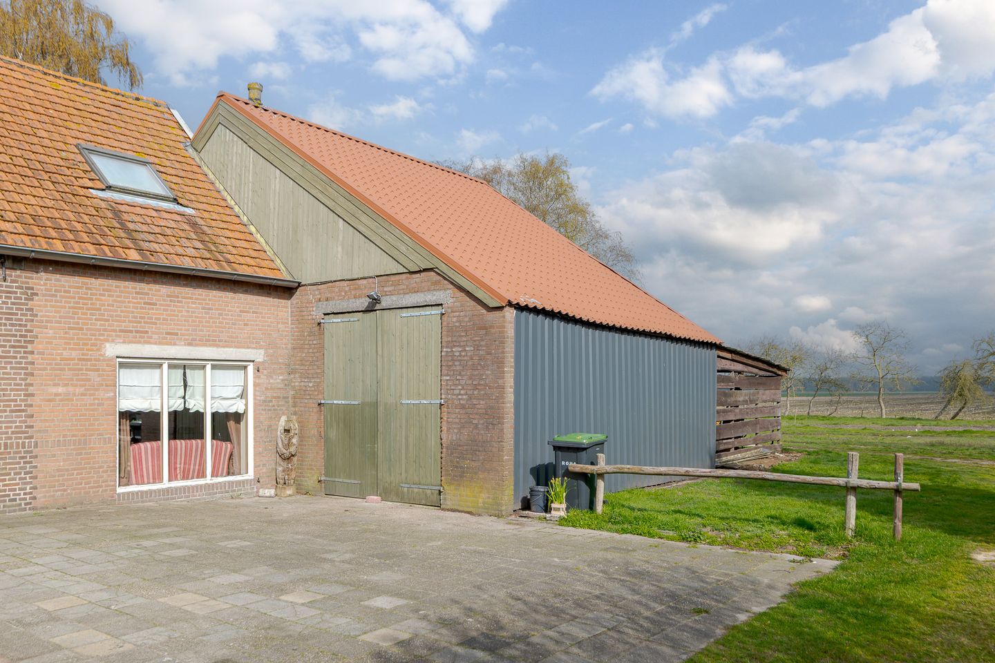 Photo 44 of Burg v Wijngaardenstraat 19