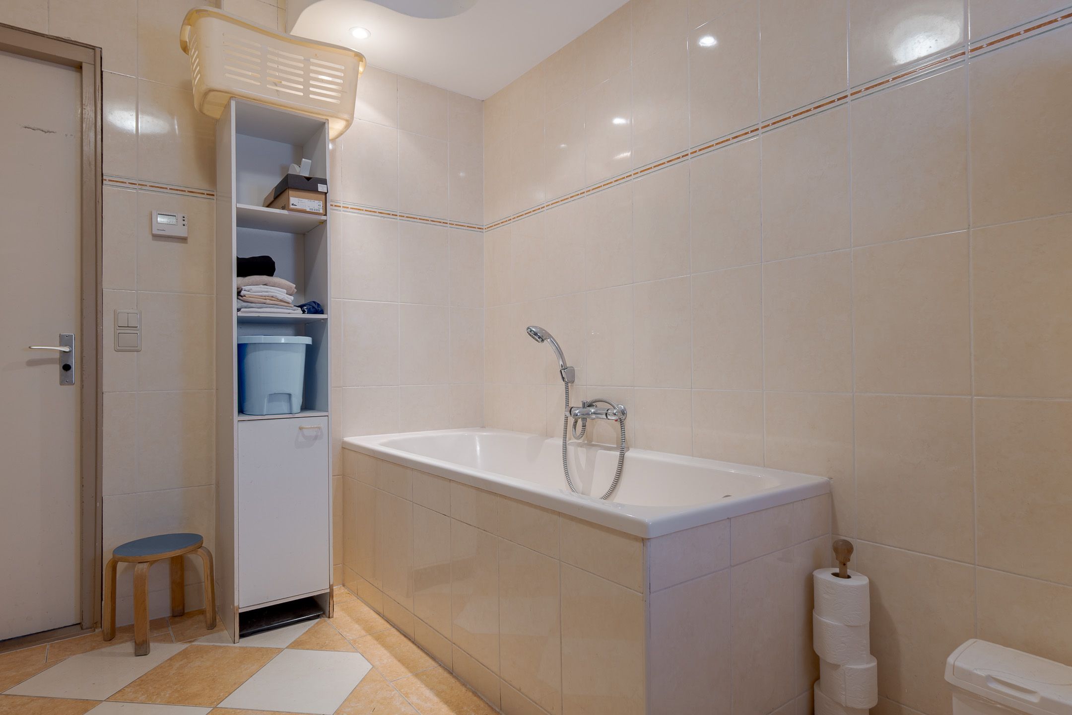 Photo 18 of Burg v Wijngaardenstraat 19