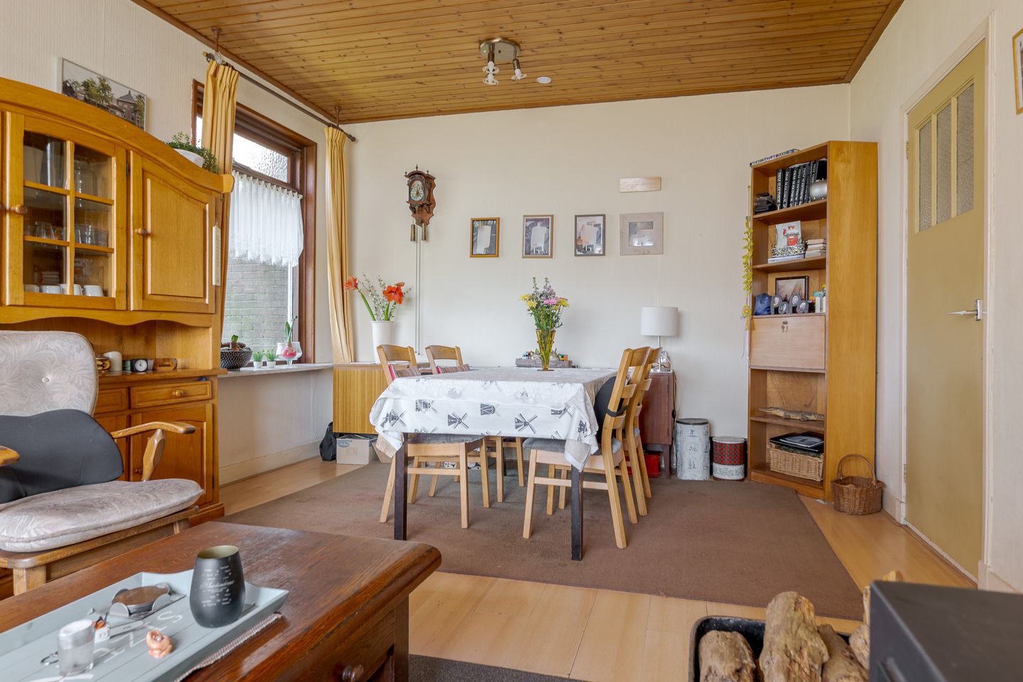 Photo 10 of Burg v Wijngaardenstraat 19