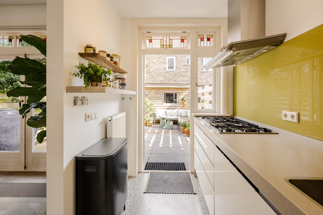 Photo 17 of Van Oosten de Bruijnstraat 51