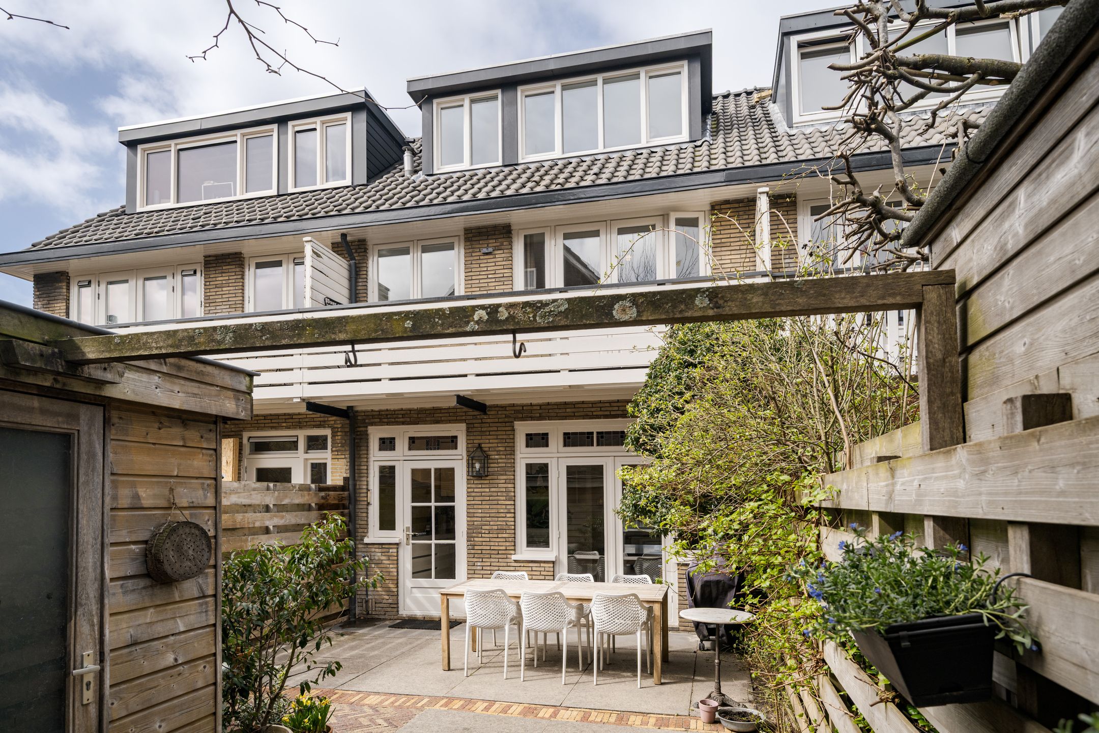 Photo 24 of Van Oosten de Bruijnstraat 51