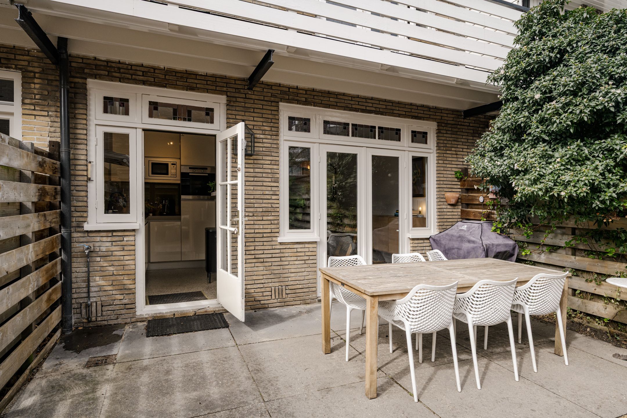 Photo 18 of Van Oosten de Bruijnstraat 51