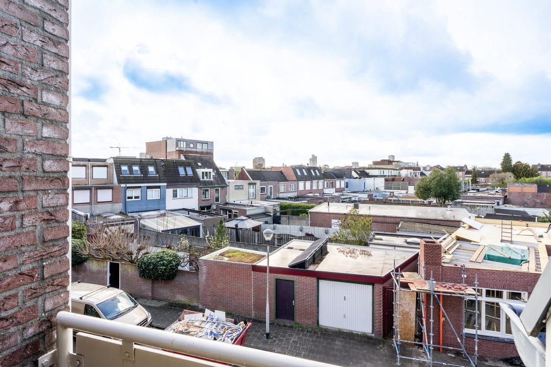 Photo 8 of Kardinaal van Rossumstraat 52