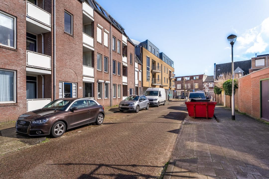 Photo 28 of Kardinaal van Rossumstraat 52