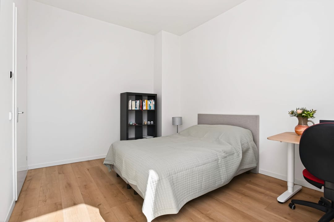 Modern Terraced House with Luxury Finishes and Own Parking in Vathorst — 13