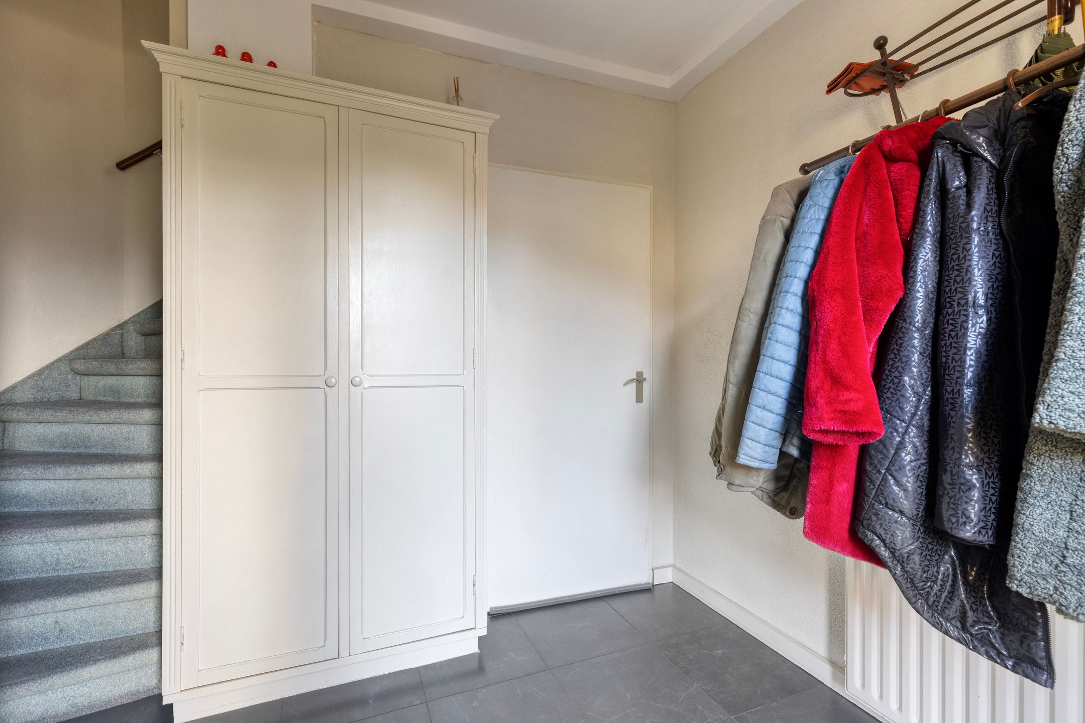 Photo 9 of Van Loëstraat 33