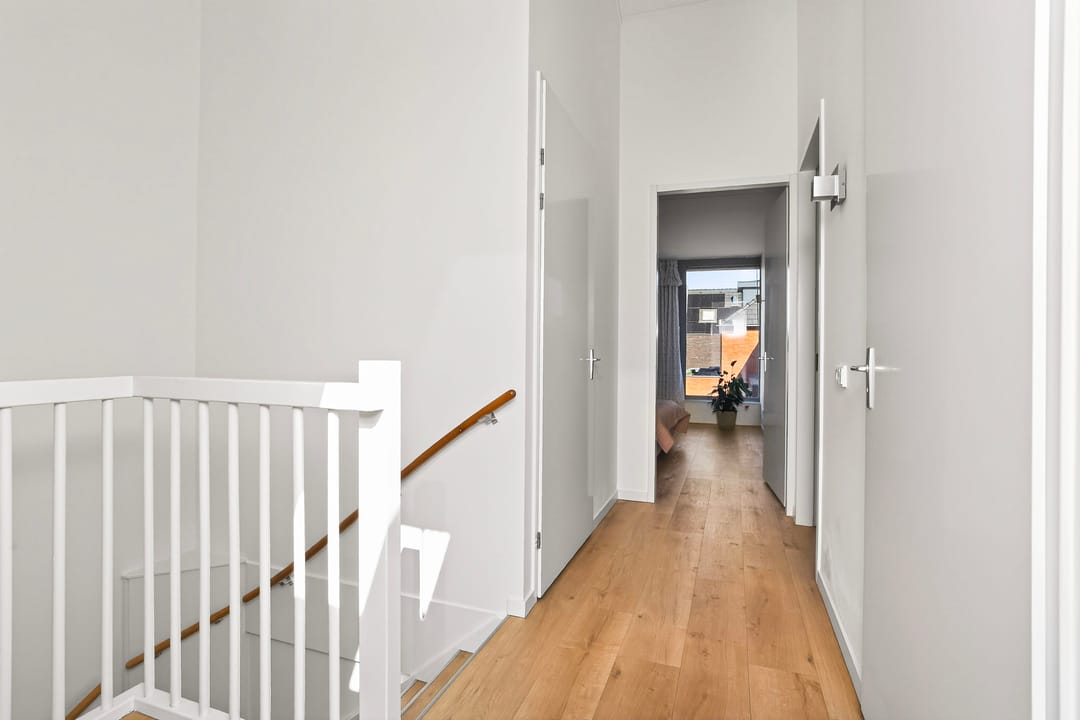 Modern Terraced House with Luxury Finishes and Own Parking in Vathorst — 16
