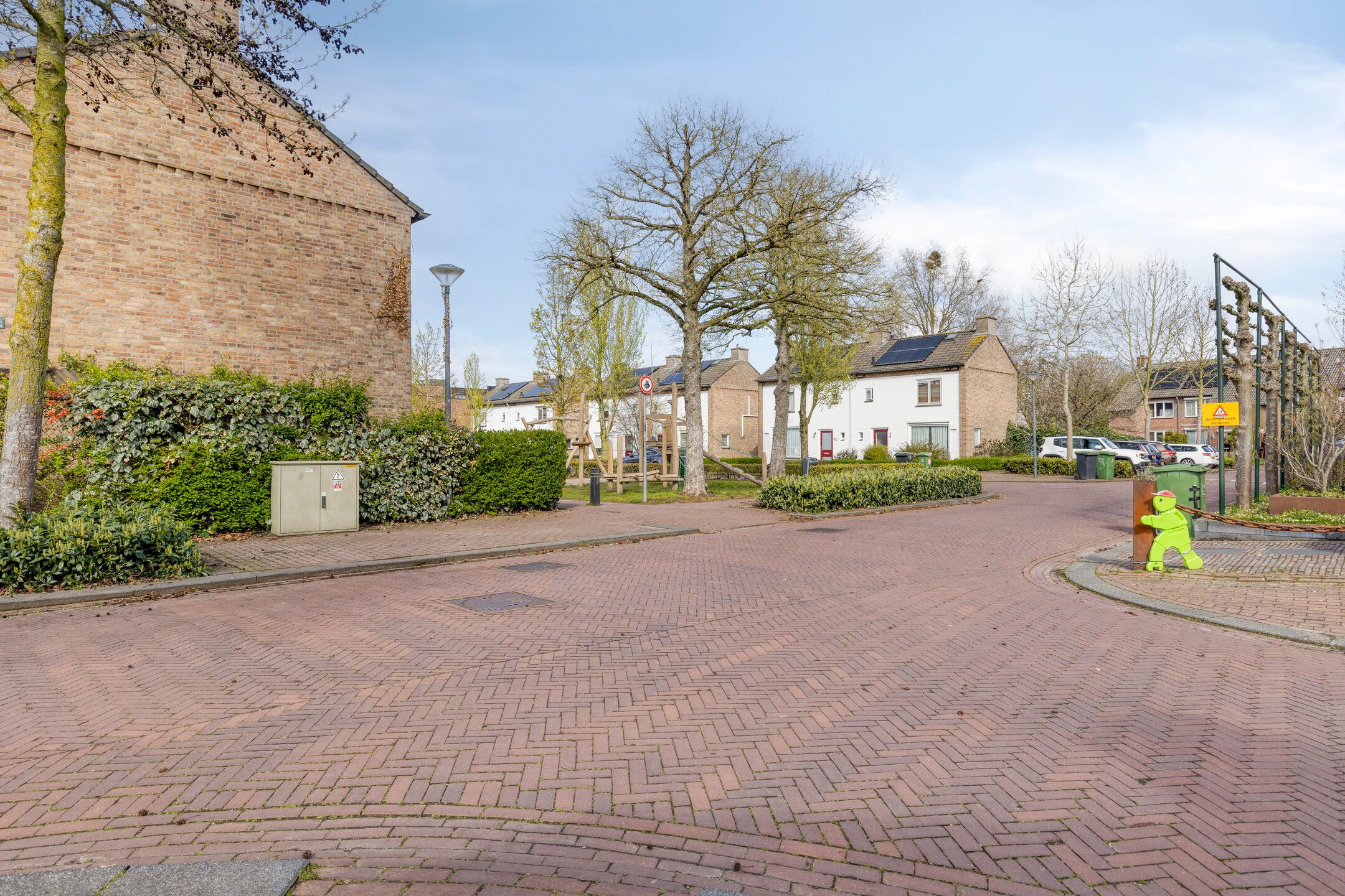 Photo 39 of Van Loëstraat 33