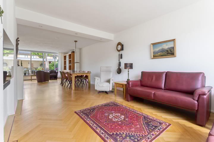 Photo 4 of Heilige Stoel 5011