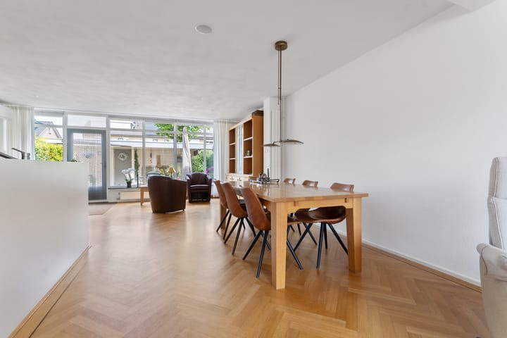 Photo 5 of Heilige Stoel 5011