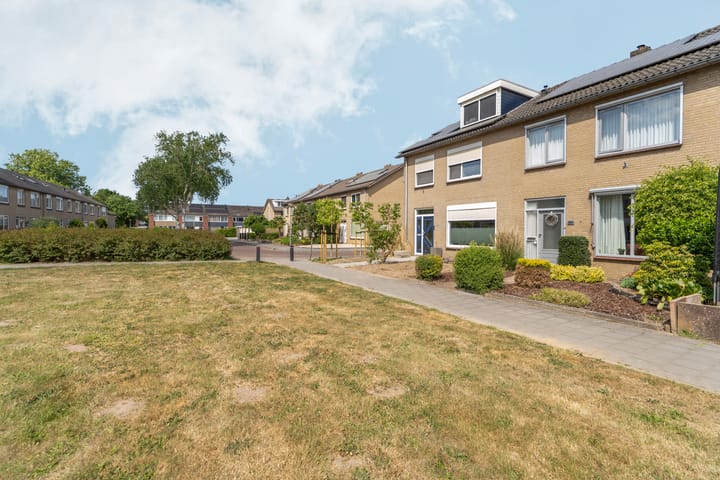 Photo 2 of Heilige Stoel 5011