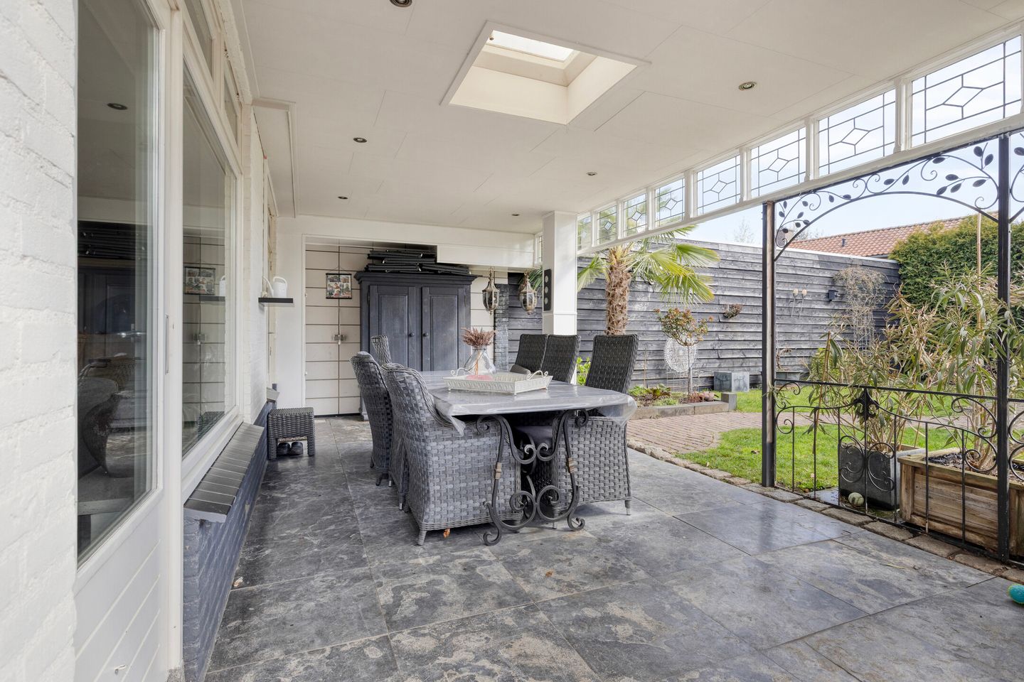 Photo 34 of Van Loëstraat 33