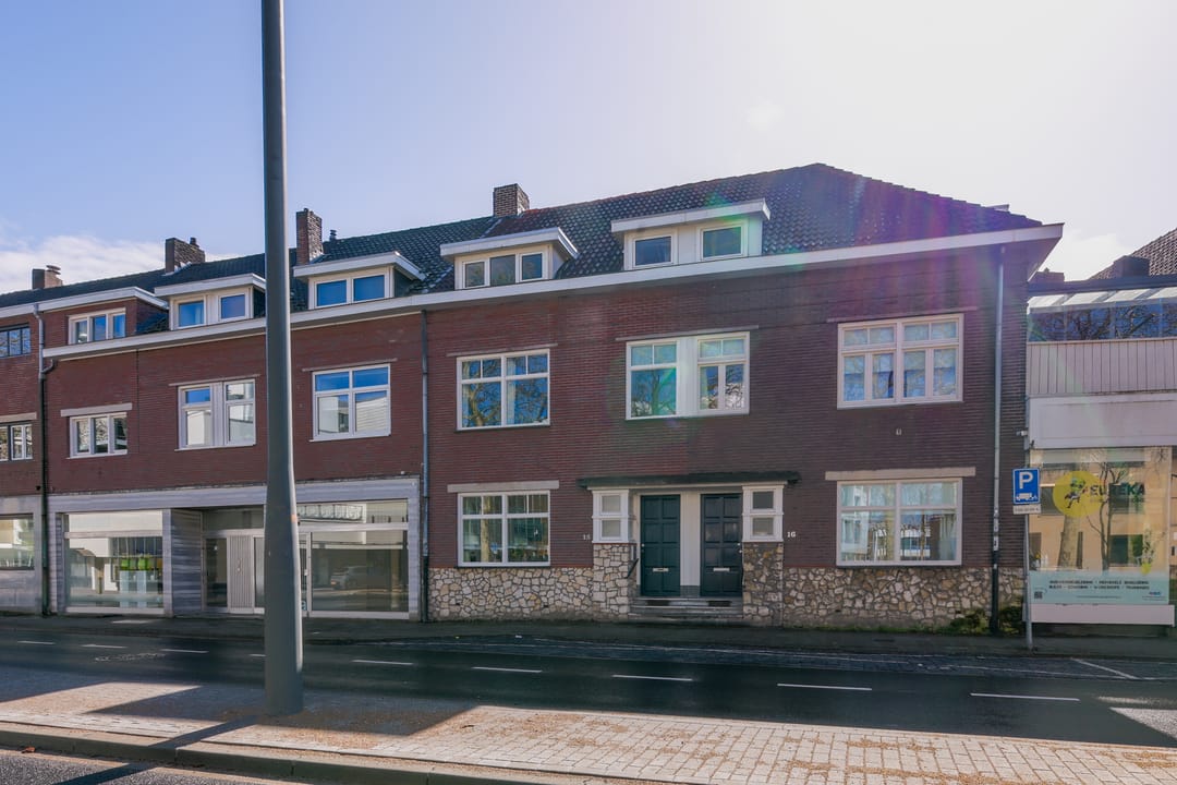 Foto 1 van Raadhuisplein 15