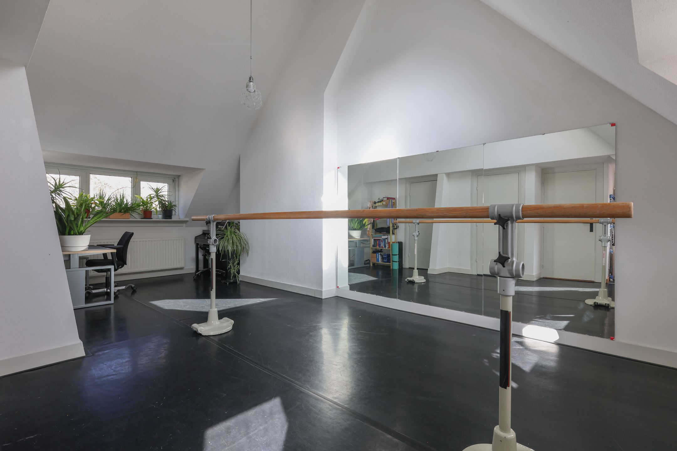 Foto 24 van Raadhuisplein 15