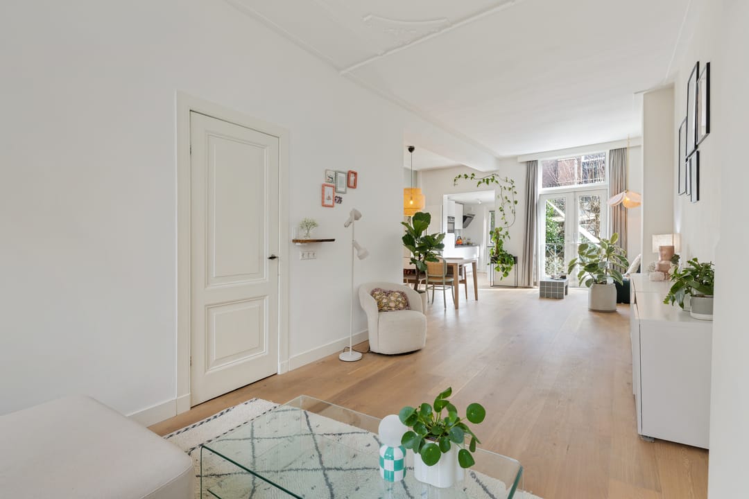 Photo 2 of Adriaanstraat 49