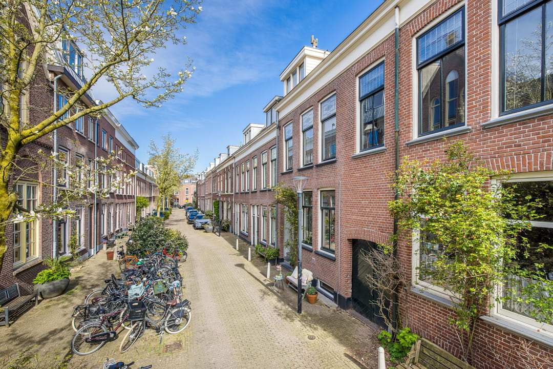 Photo 7 of Adriaanstraat 49