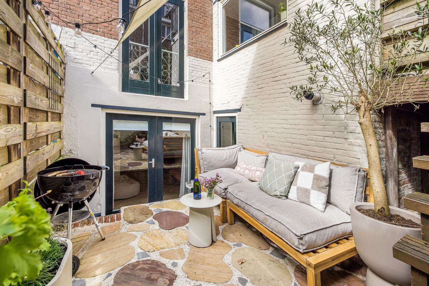 Photo 5 of Adriaanstraat 49