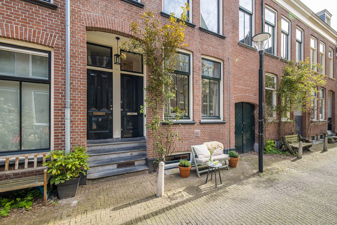 Photo 8 of Adriaanstraat 49