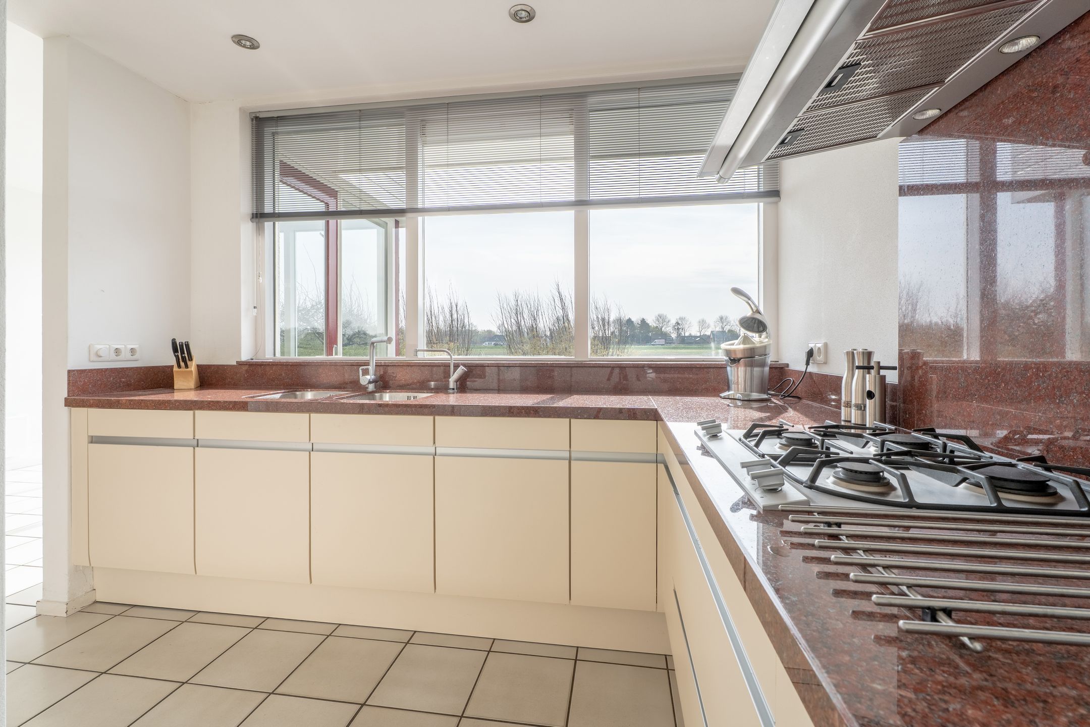 Foto 15 van Bachstraat 6