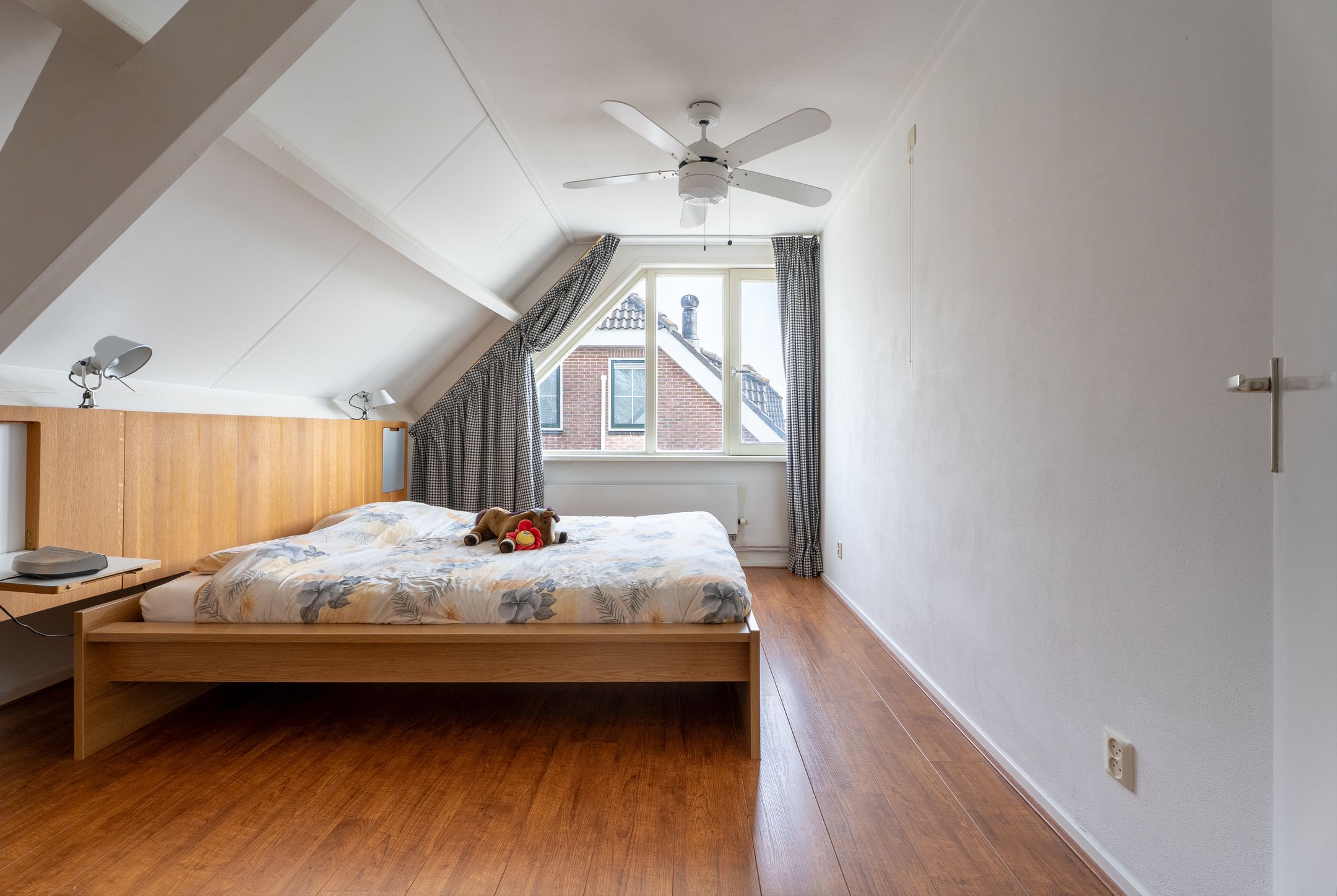 Foto 33 van Bachstraat 6