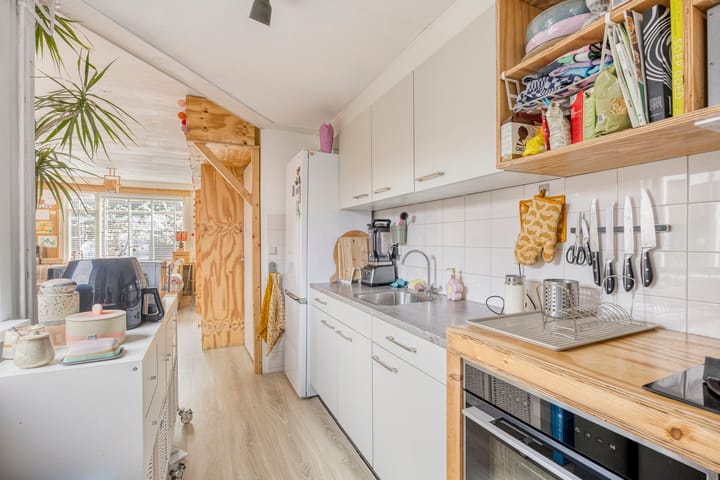 Photo 4 of Rozenstraat 18