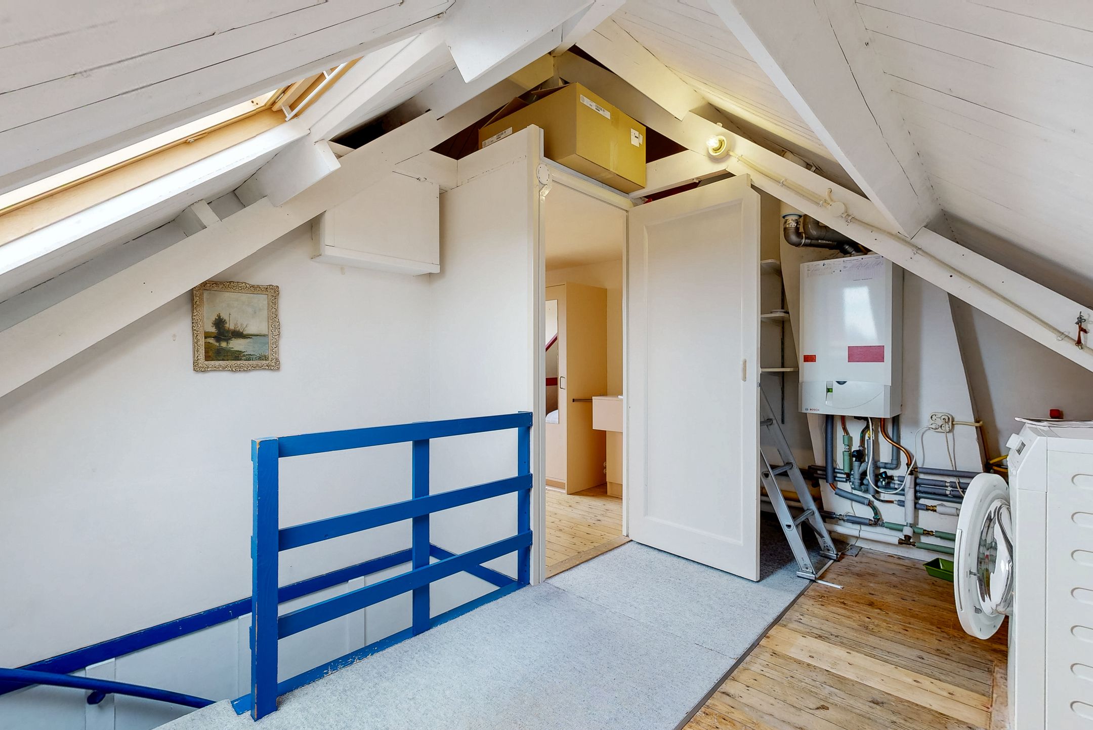 Charming 1930s Semi-Detached Home with Garage and Deep Garden — 39