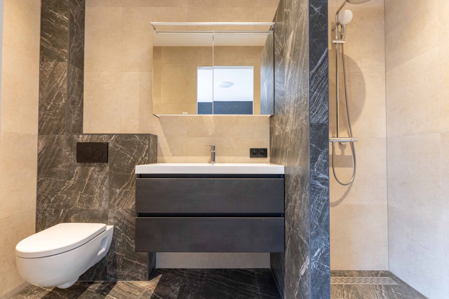 Move-in Ready Luxury New Build Villa in a Peaceful Rural Setting — 19