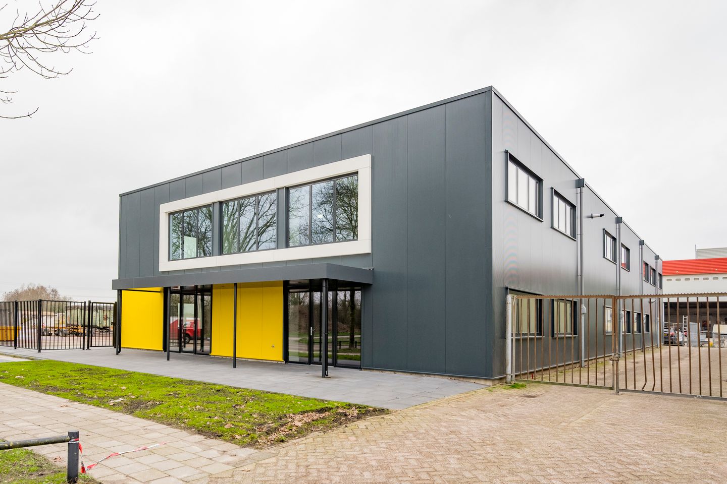 Bekijk foto 4 van Nijverheidsweg-Noord 131