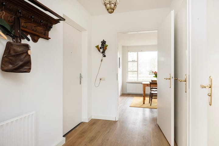 Photo 4 of Prins Frederiklaan 23-B