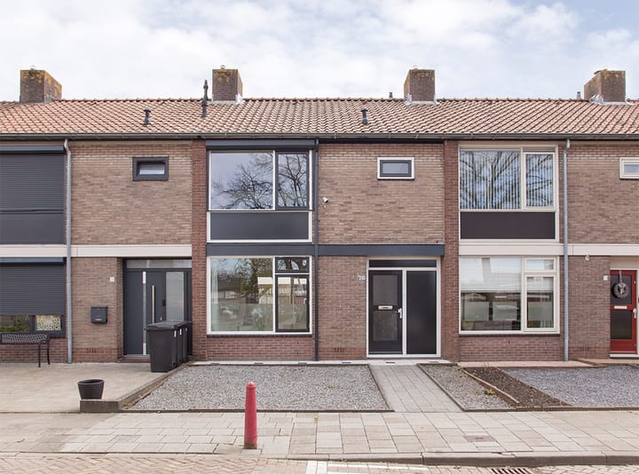 Photo 2 of Lambertusstraat 76