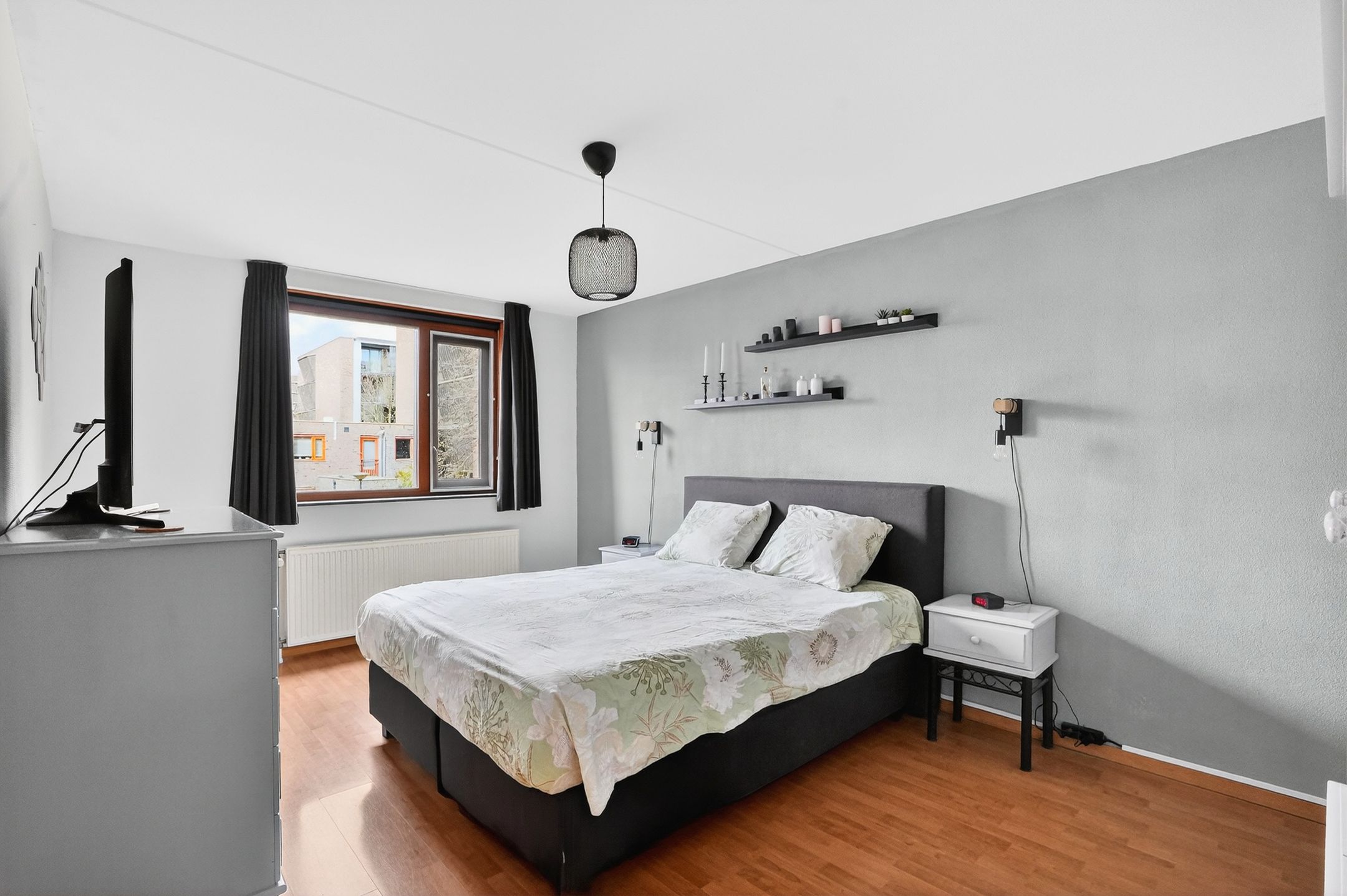 Spacious Five-Bedroom Terraced Home with Garden in Eindhoven — 24