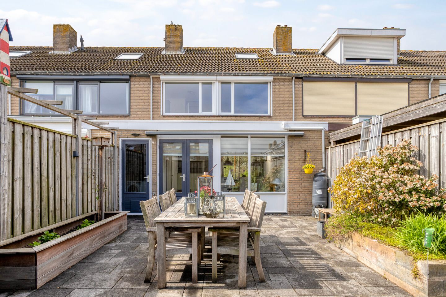 Spacious terraced house with garage and free polder view in Zierikzee — 35