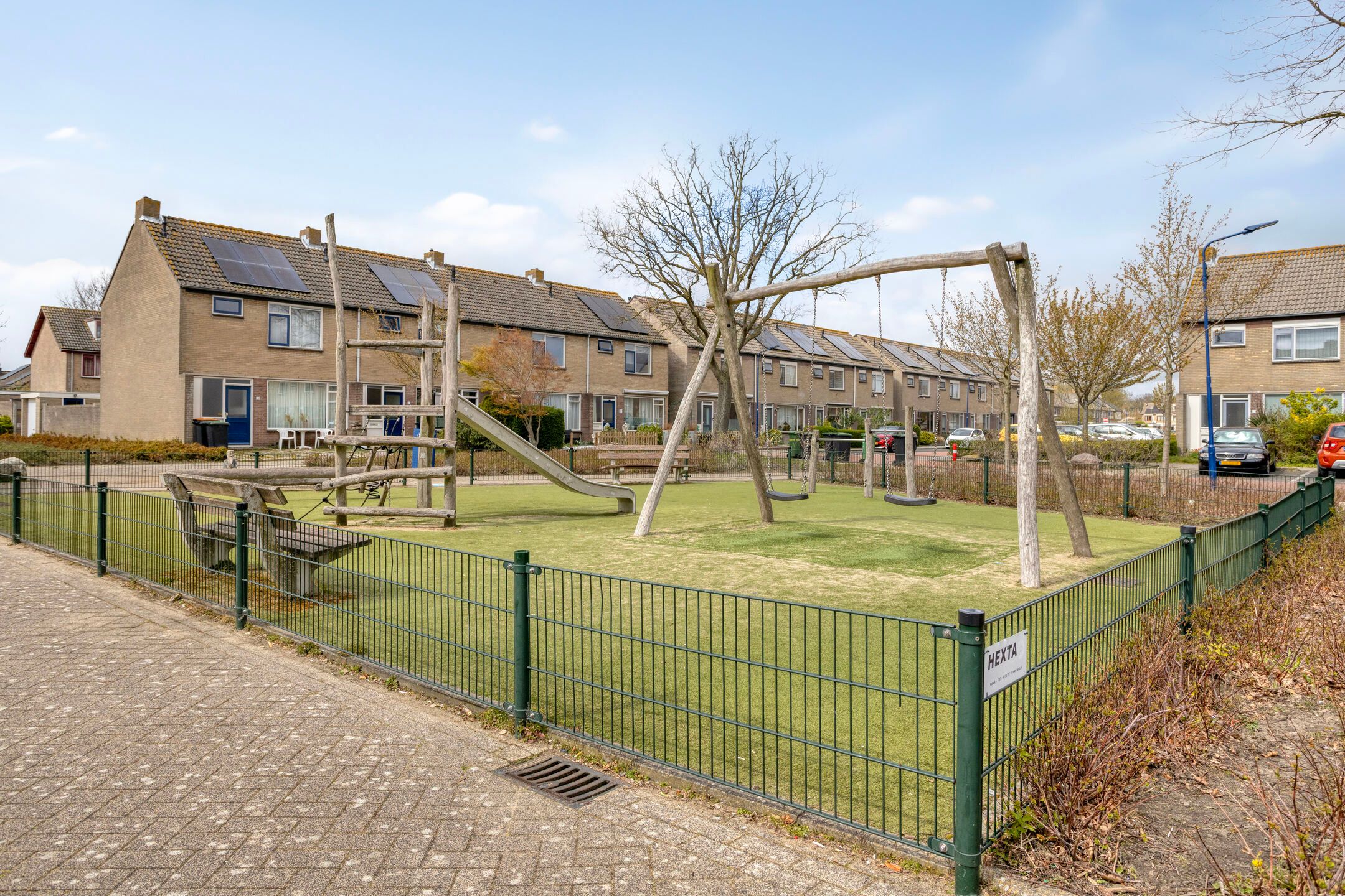 Spacious terraced house with garage and free polder view in Zierikzee — 39