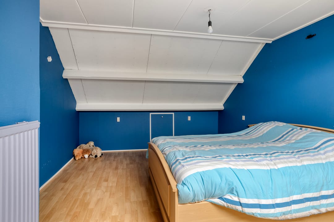 Spacious terraced house with garage and free polder view in Zierikzee — 28