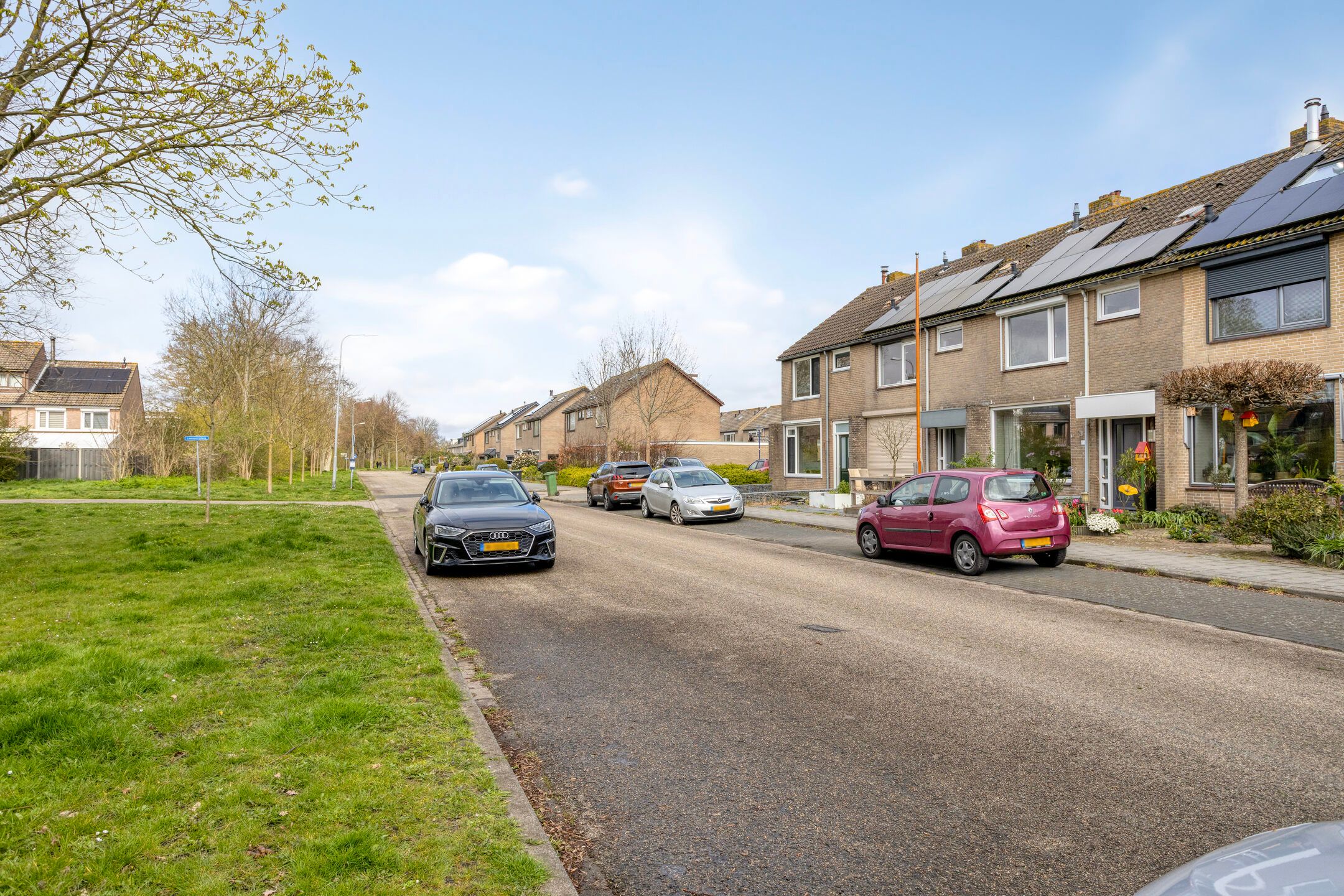 Spacious terraced house with garage and free polder view in Zierikzee — 30