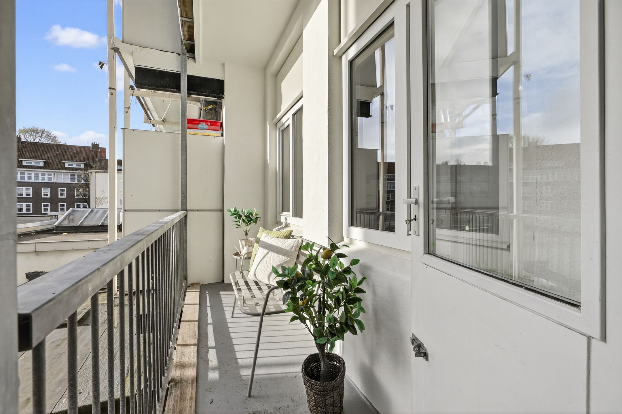 Foto 6 van Hoofdweg 132-1