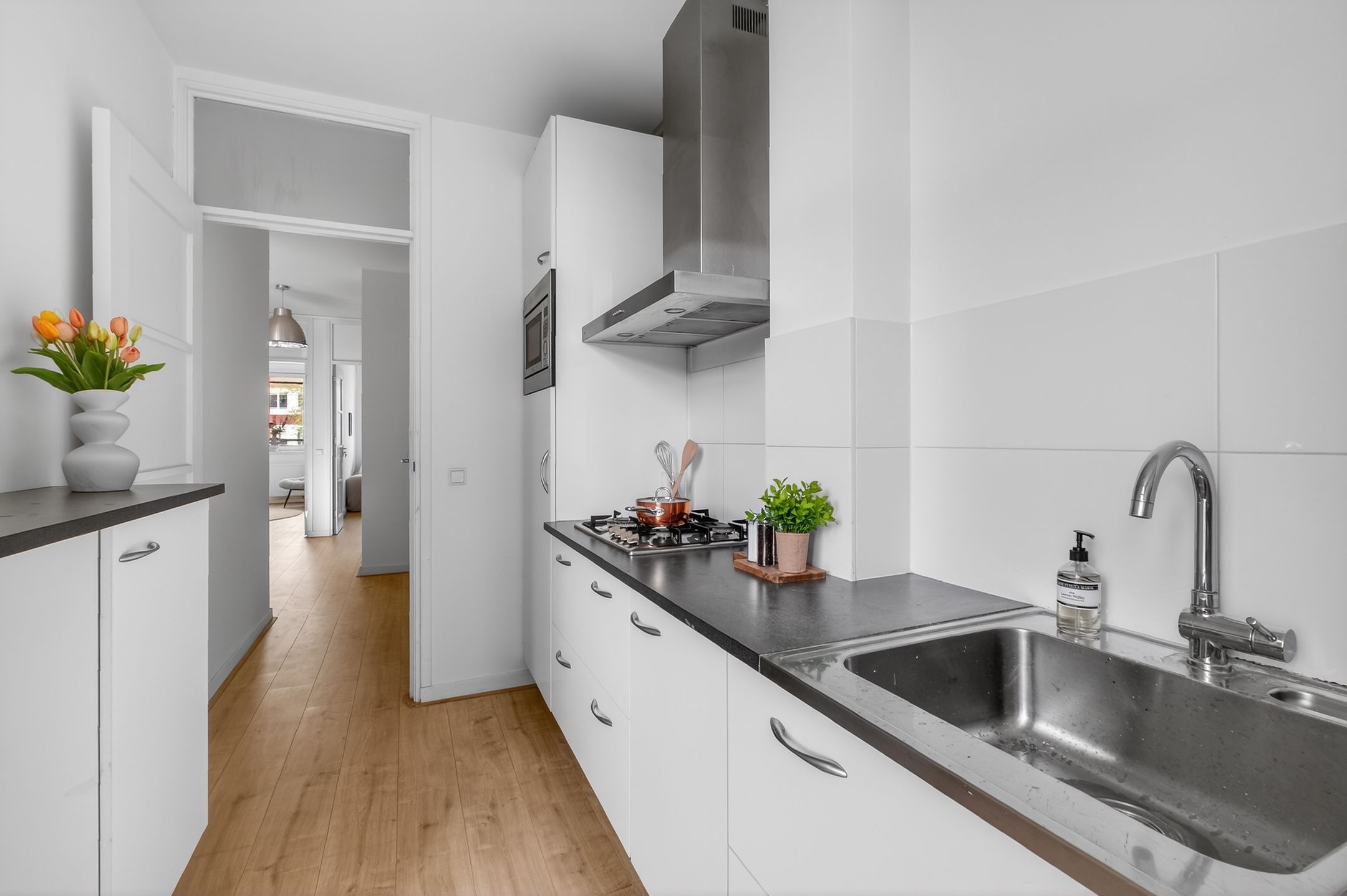 Foto 9 van Hoofdweg 132-1