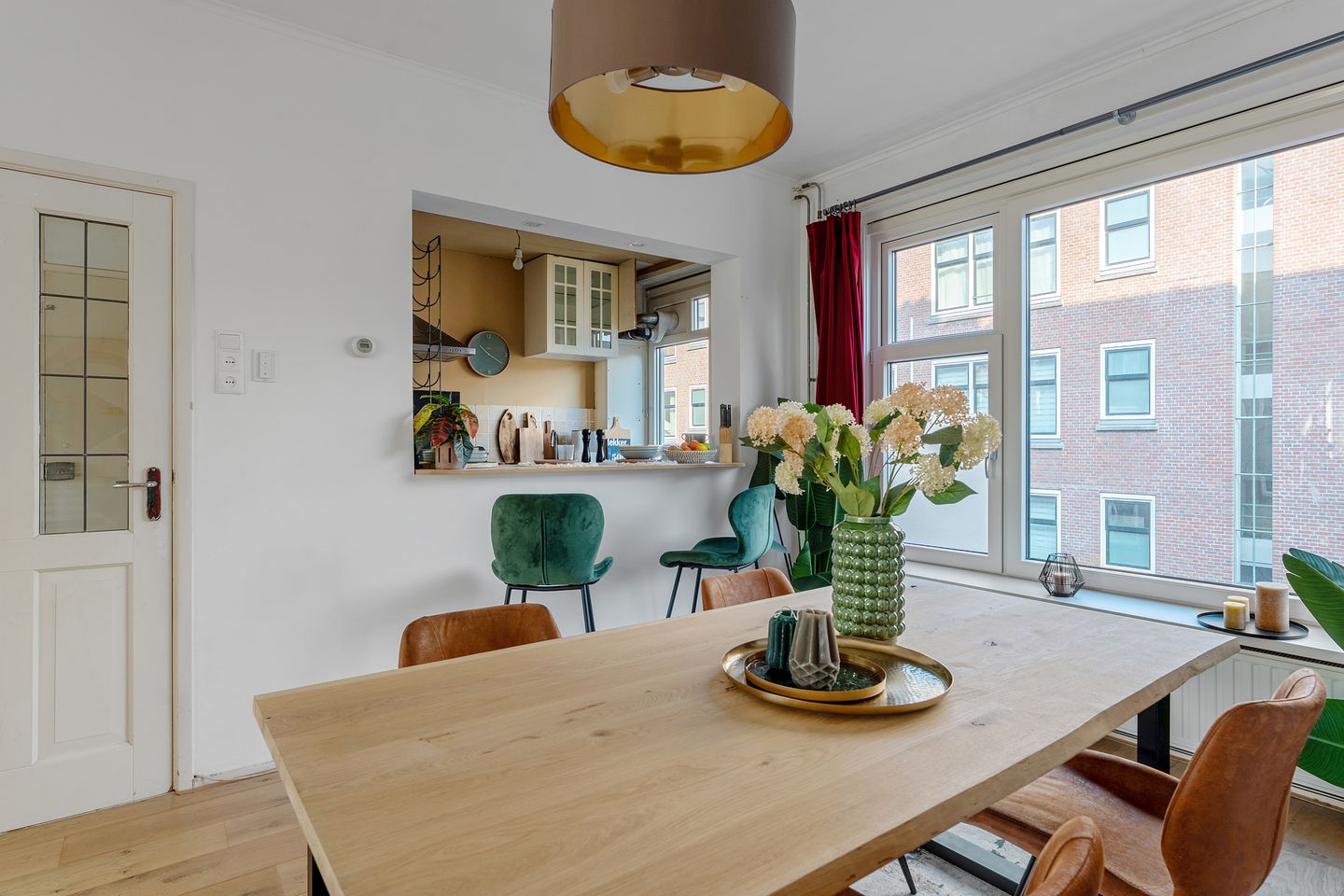 Light and well-maintained 3-room apartment with south-facing balcony in popular Bergpolder — 14