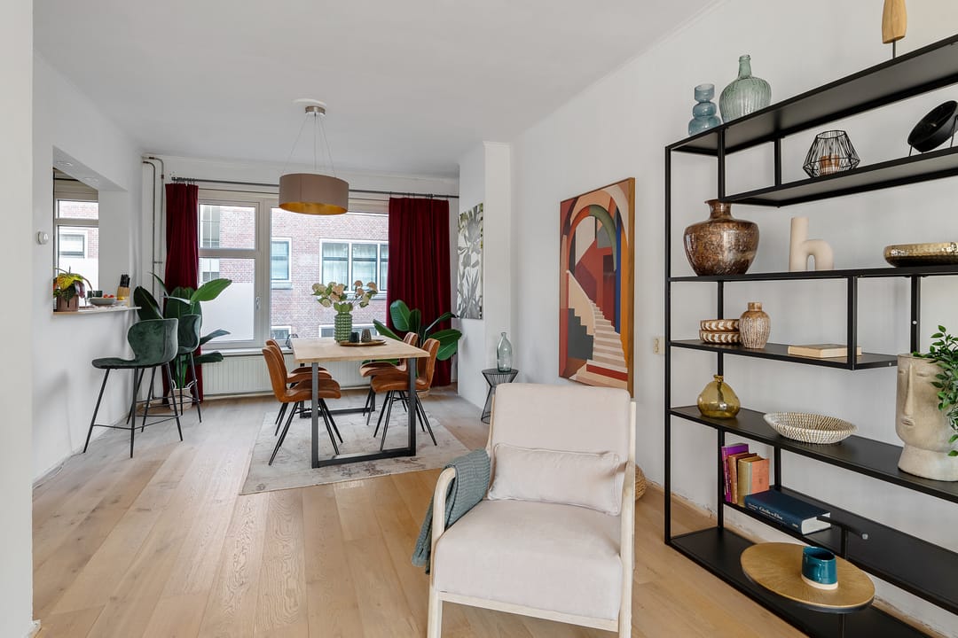 Light and well-maintained 3-room apartment with south-facing balcony in popular Bergpolder — 13