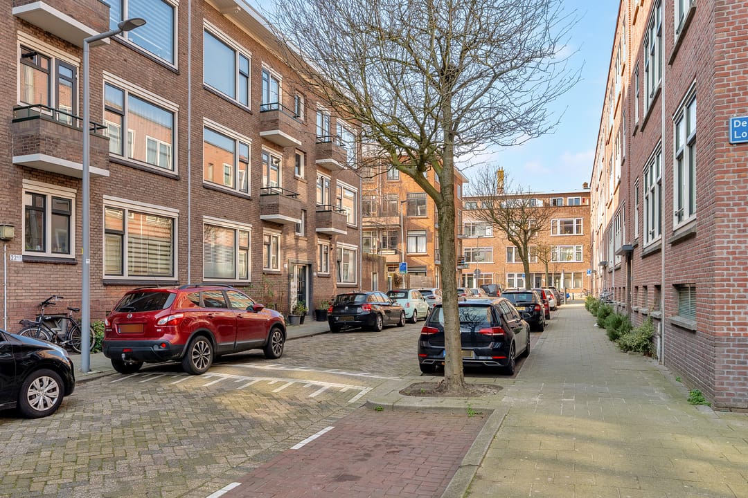Light and well-maintained 3-room apartment with south-facing balcony in popular Bergpolder — 31