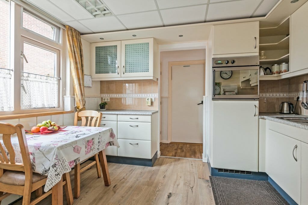 Photo 15 of Burgemeester Rietmanstraat 36