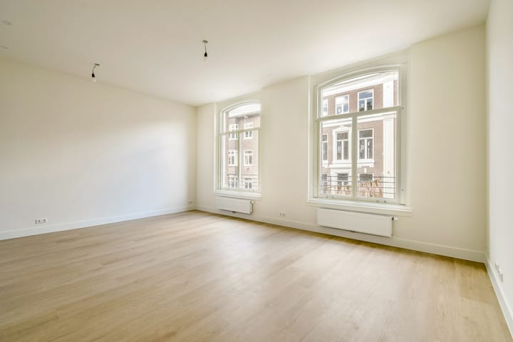 Photo 2 of Pieter Cornelisz. Hooftstraat 51-A