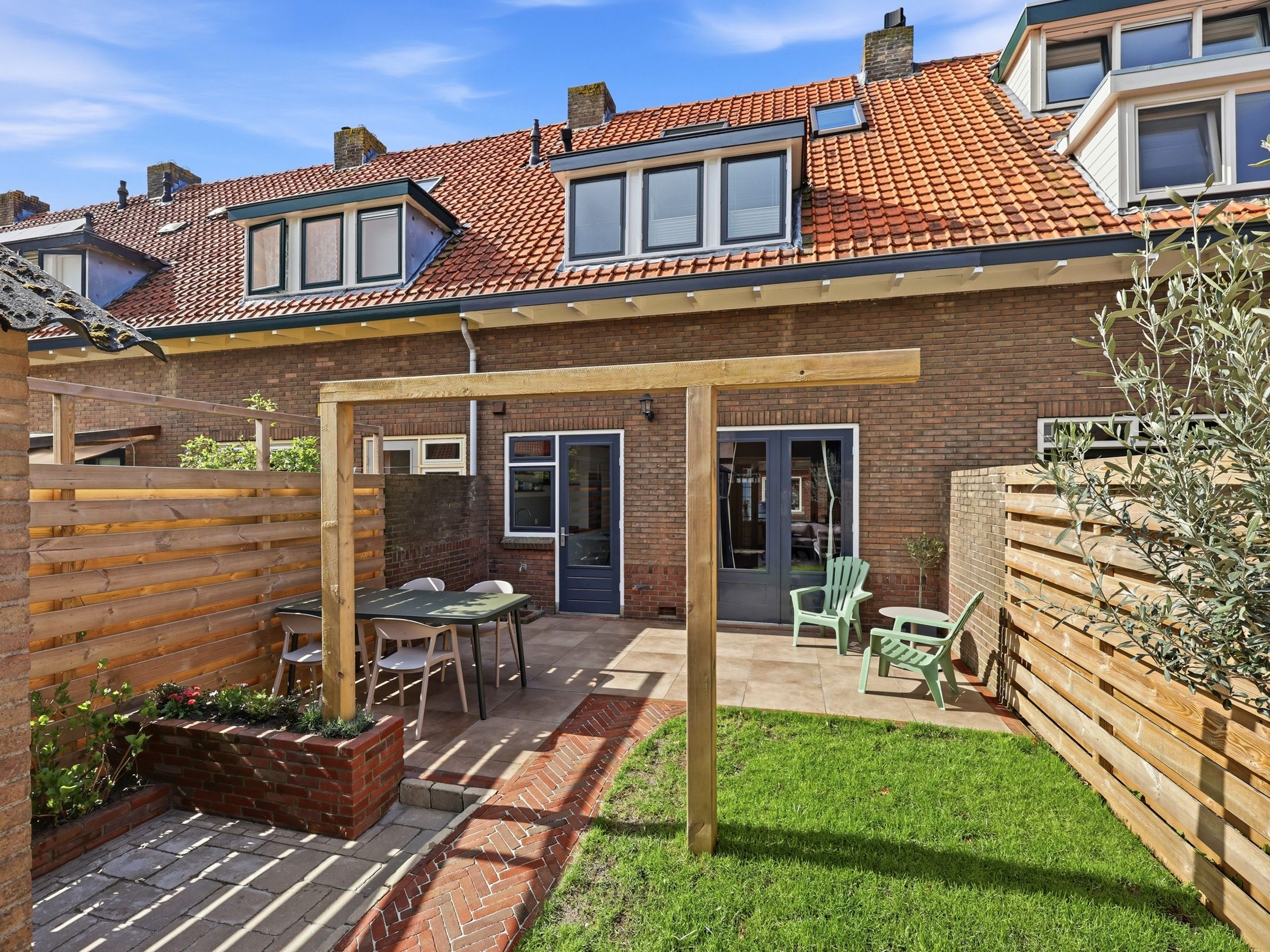 Photo 36 of Borrostraat 13
