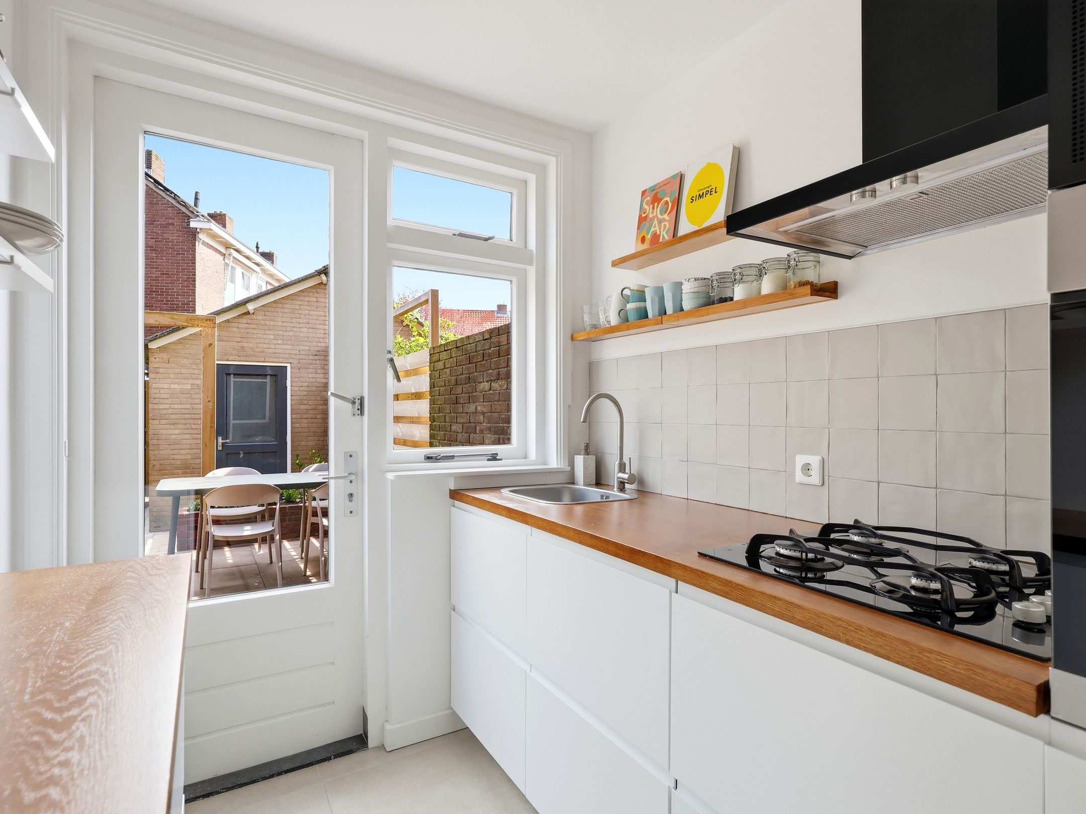 Photo 15 of Borrostraat 13
